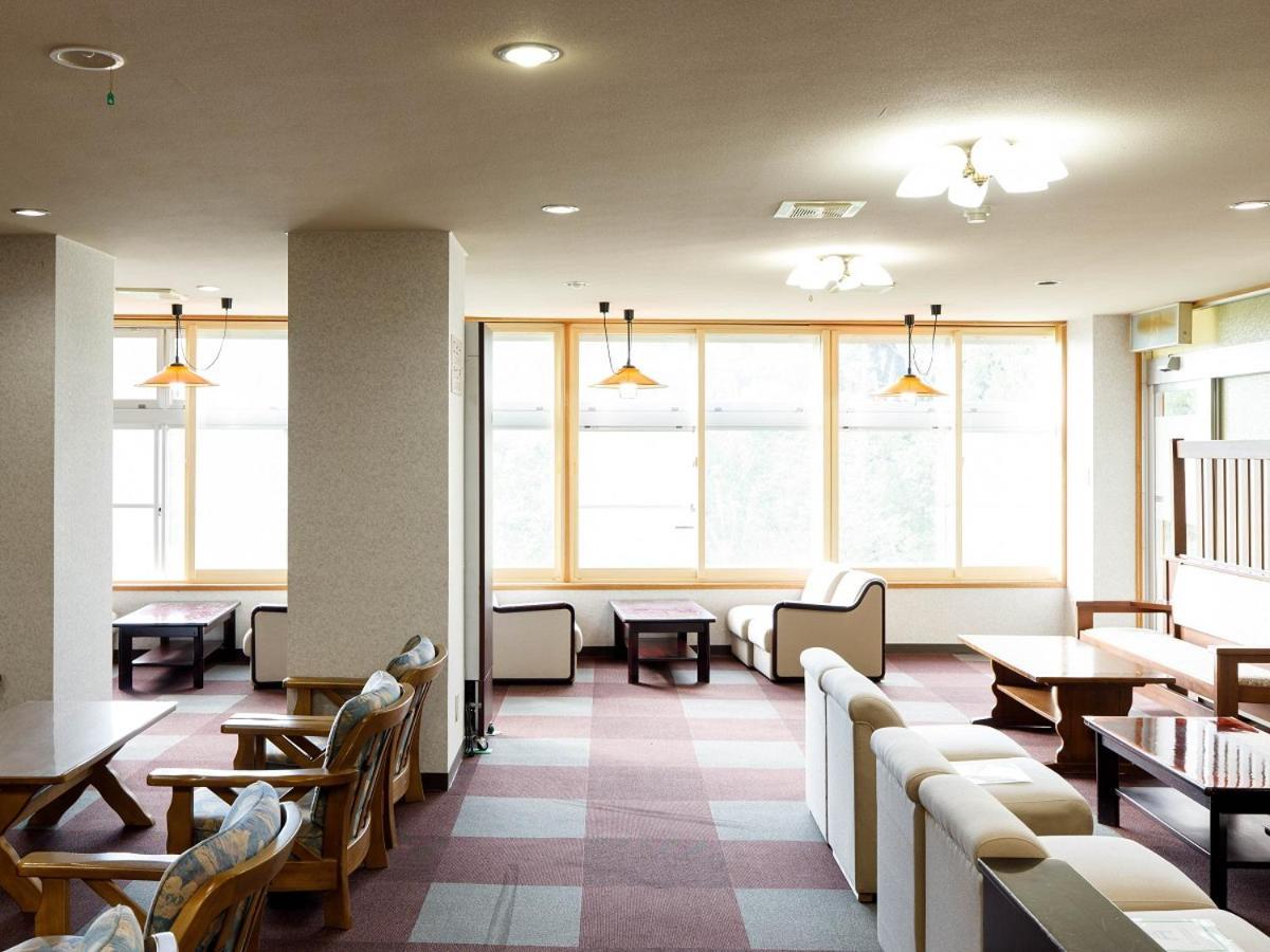 Hotel Iwasuge Яманути Экстерьер фото